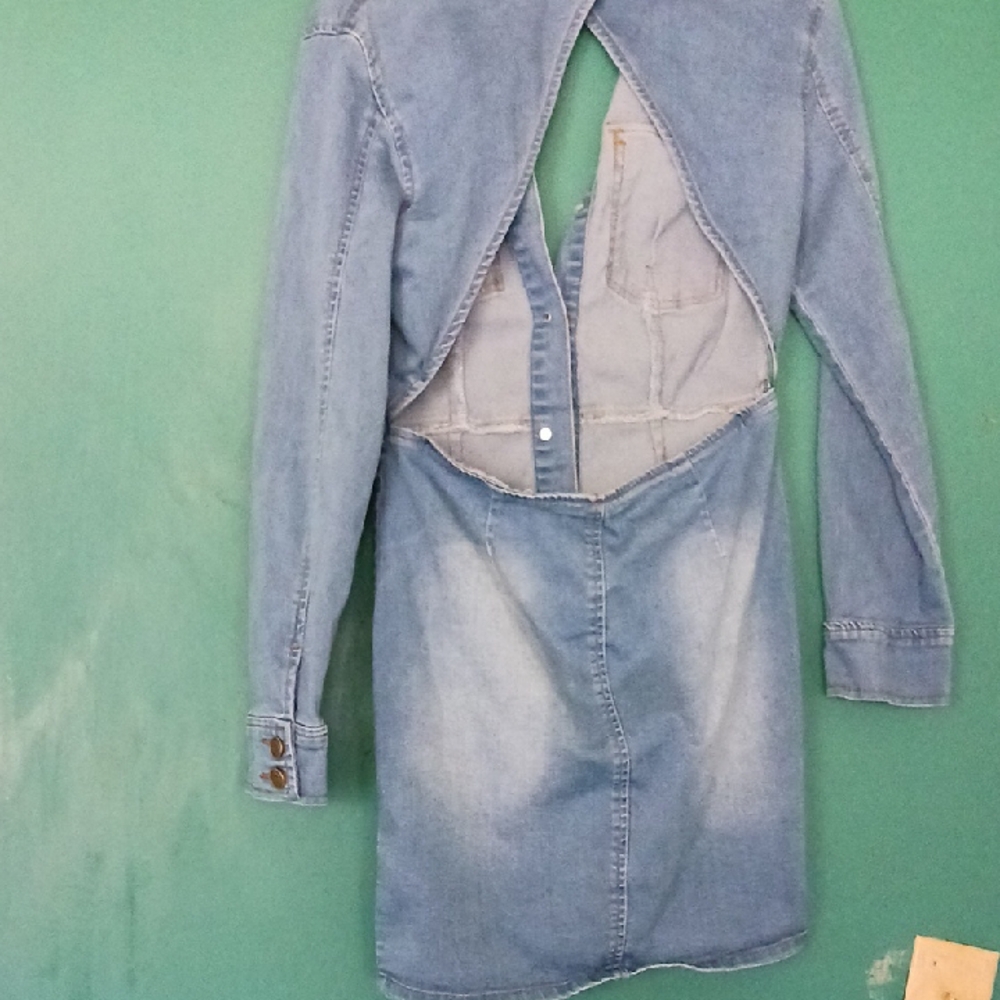 Fashion Nova Blue Denim Backless Shirt Dress - Picture 5 of 6